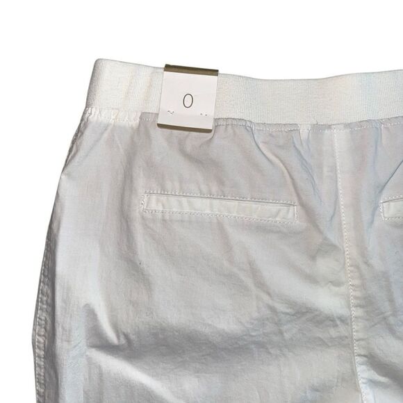 NWT Chicos Women's White Cotton Bermuda Shorts Size 0 (US 4) - Picture 2 of 5